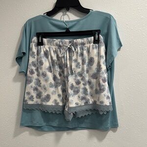 Ambrielle Blue and White Floral Pajama short  Set
